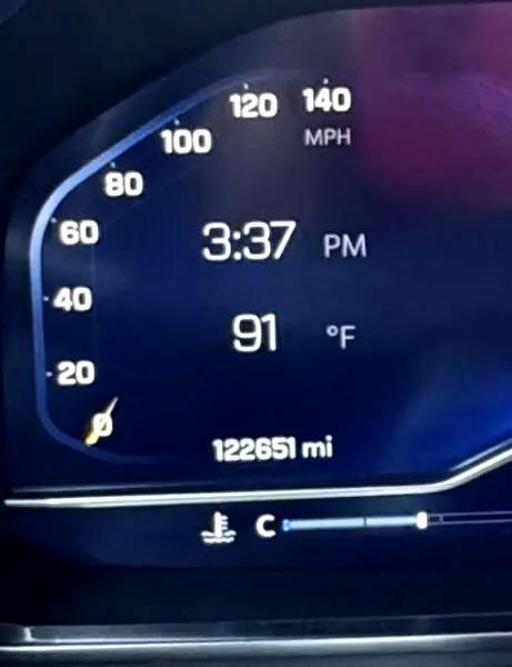 used 2022 Chevrolet Suburban car, priced at $34,999