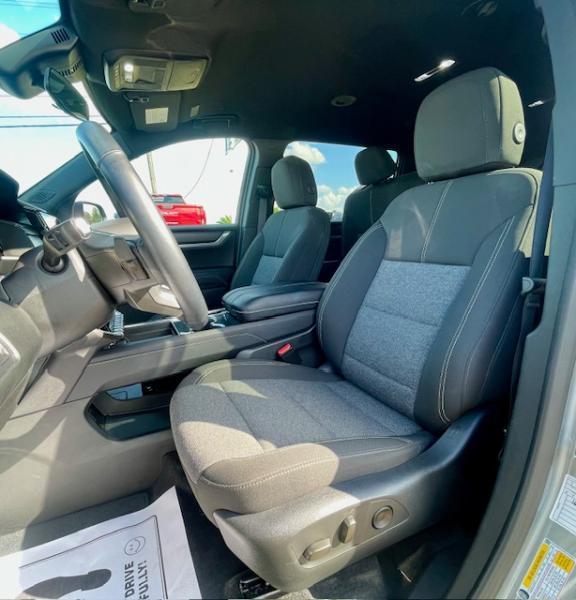 used 2025 GMC Acadia car, priced at $38,890