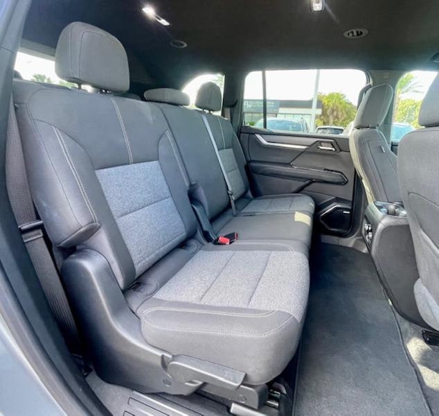 used 2025 GMC Acadia car, priced at $38,890