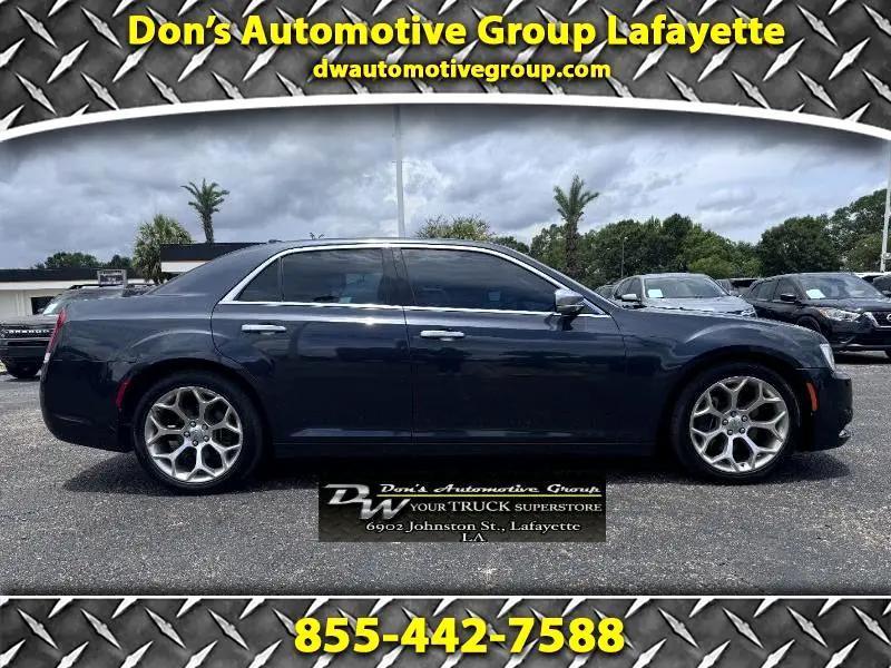 used 2018 Chrysler 300 car