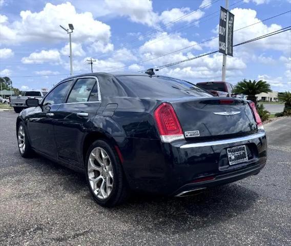 used 2018 Chrysler 300 car
