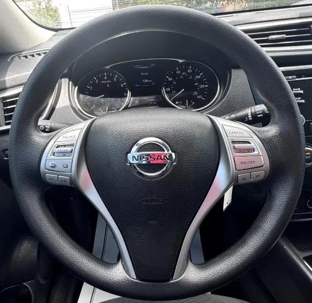 used 2016 Nissan Rogue car