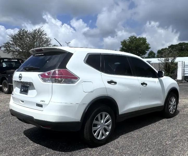 used 2016 Nissan Rogue car