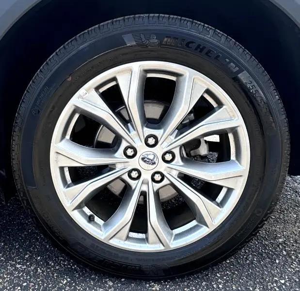 used 2023 Ford Explorer car