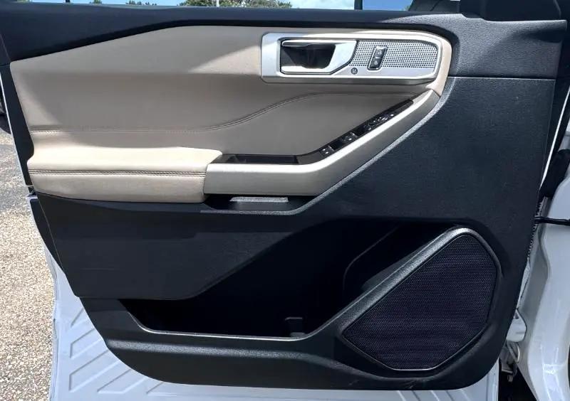 used 2023 Ford Explorer car