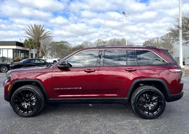 used 2024 Jeep Grand Cherokee car, priced at $41,800