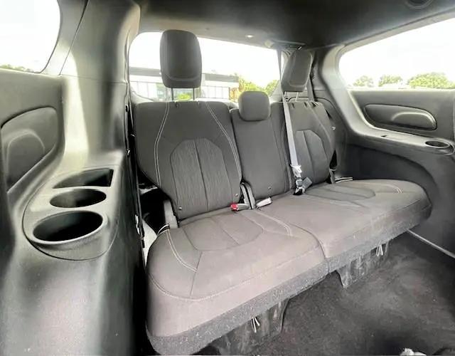 used 2018 Chrysler Pacifica car