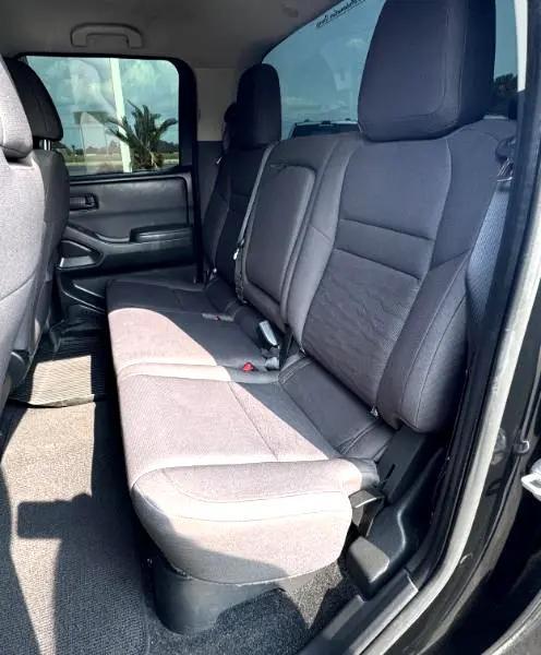 used 2022 Nissan Frontier car