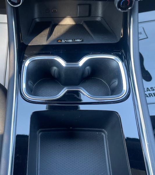 used 2025 Chevrolet Traverse car, priced at $36,999