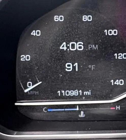 used 2023 GMC Yukon XL car, priced at $35,500