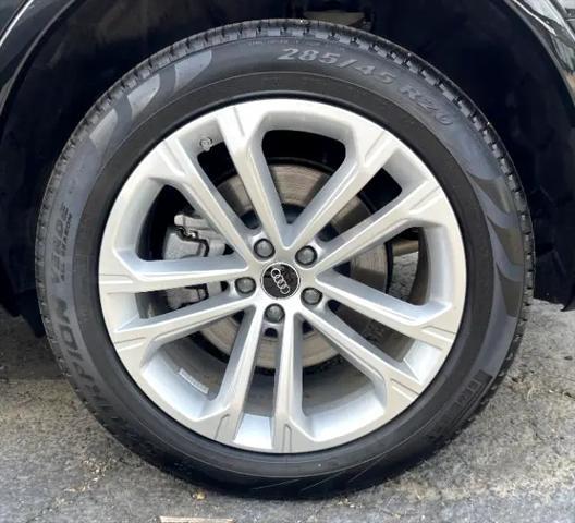 used 2025 Audi Q7 car, priced at $62,500