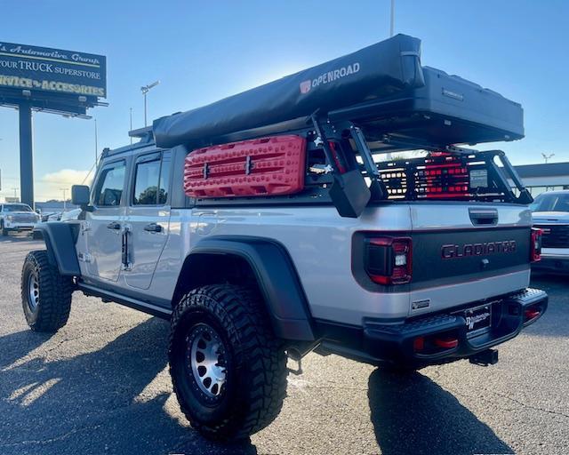 used 2024 Jeep Gladiator car