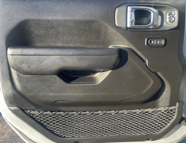 used 2024 Jeep Gladiator car