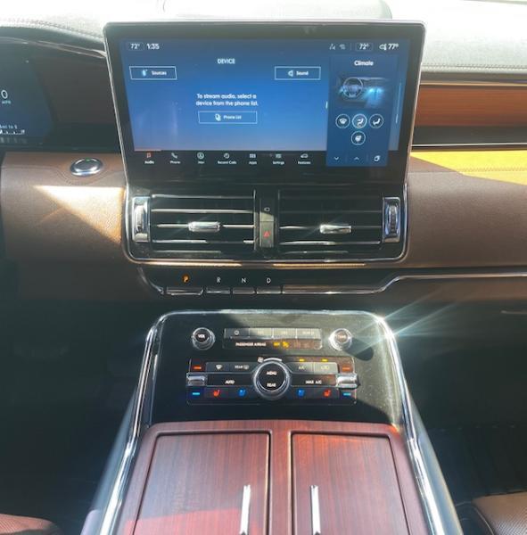 used 2022 Lincoln Navigator car, priced at $47,999