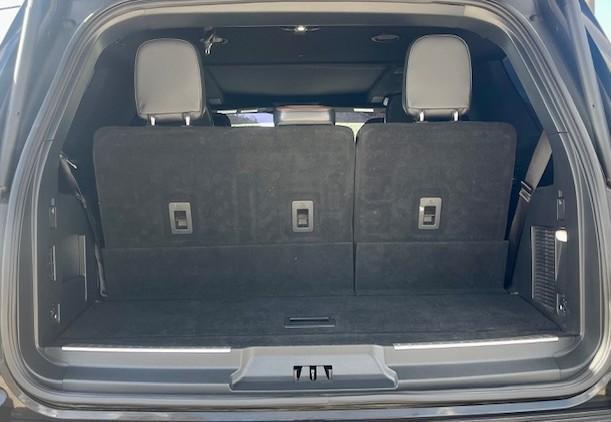 used 2022 Lincoln Navigator car, priced at $47,999