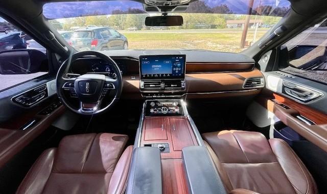 used 2022 Lincoln Navigator car, priced at $47,999