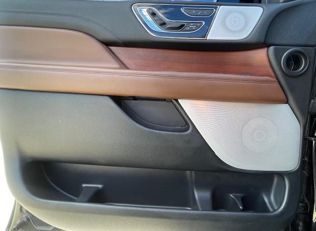 used 2022 Lincoln Navigator car, priced at $47,999