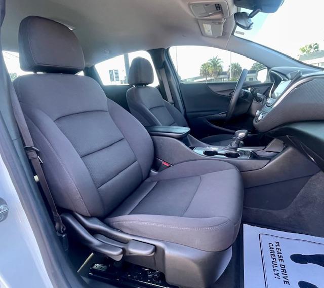 used 2024 Chevrolet Malibu car
