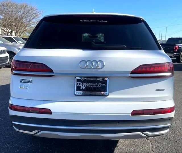 used 2023 Audi Q7 car