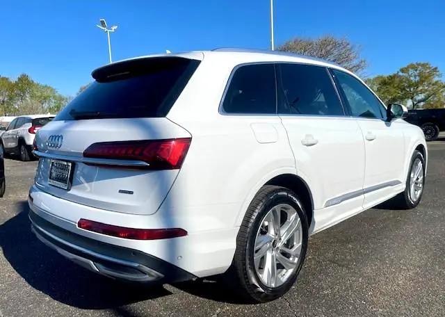 used 2023 Audi Q7 car