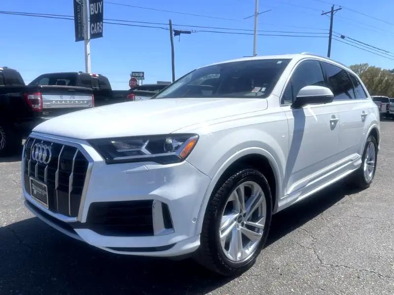 used 2023 Audi Q7 car, priced at $32,750