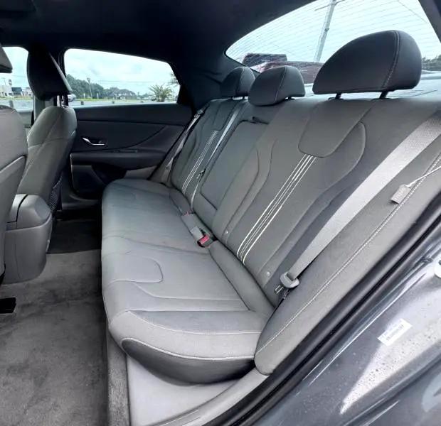 used 2025 Hyundai Elantra car