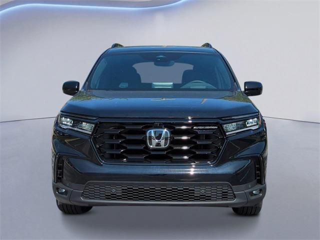 new 2025 Honda Pilot car, priced at $55,975