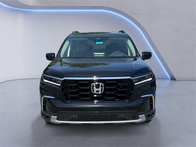 new 2025 Honda Pilot car, priced at $54,175