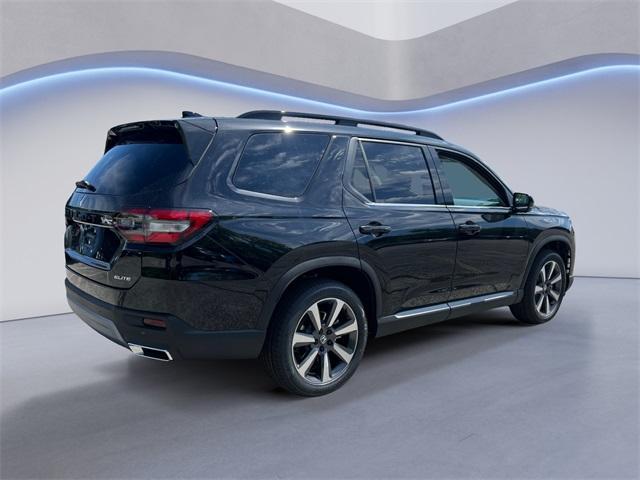 new 2025 Honda Pilot car, priced at $54,175