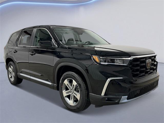 new 2025 Honda Pilot car, priced at $46,995