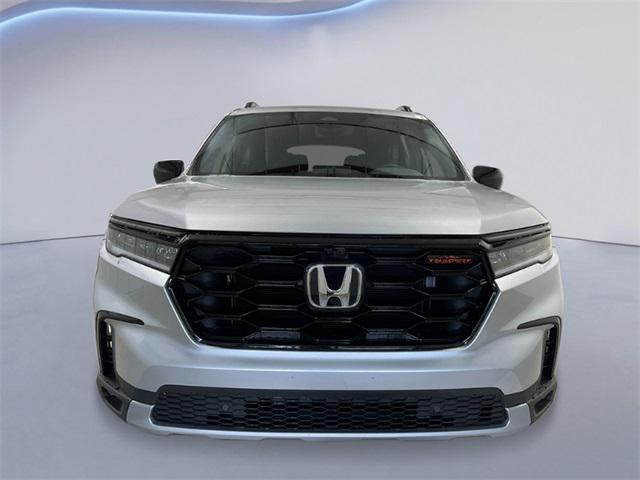 new 2025 Honda Pilot car, priced at $50,795