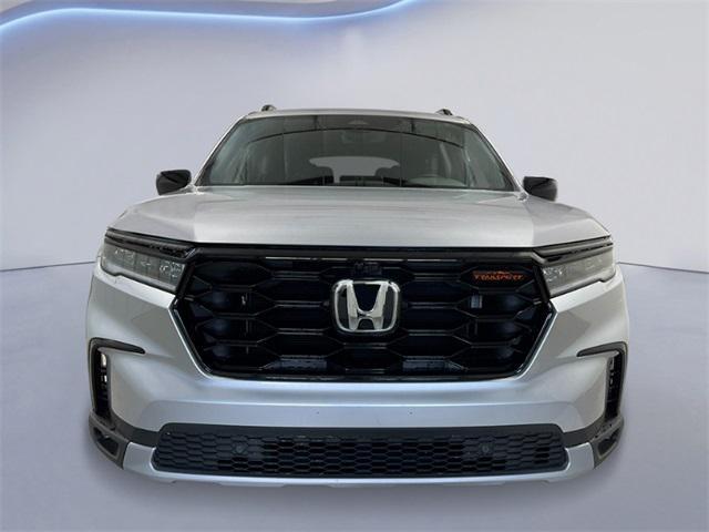 new 2025 Honda Pilot car, priced at $50,495