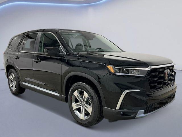 new 2025 Honda Pilot car, priced at $47,095