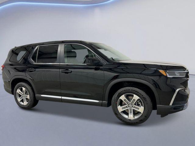 new 2025 Honda Pilot car, priced at $47,095