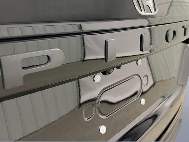 new 2025 Honda Pilot car, priced at $47,095