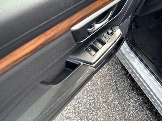 used 2020 Honda CR-V car, priced at $22,000
