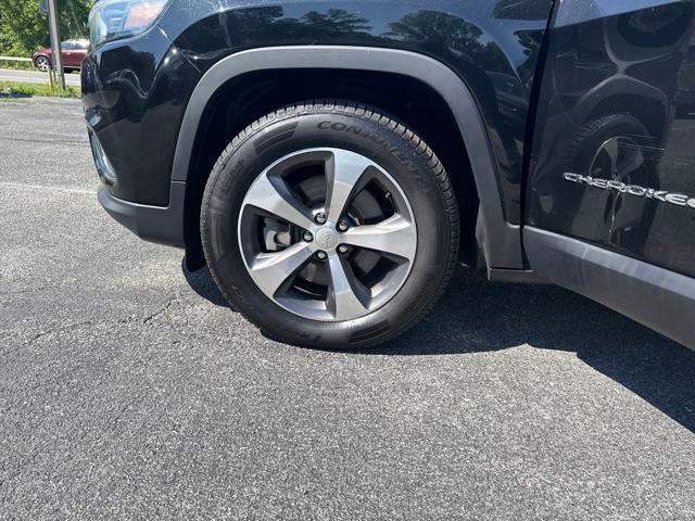 used 2019 Jeep Cherokee car, priced at $19,991