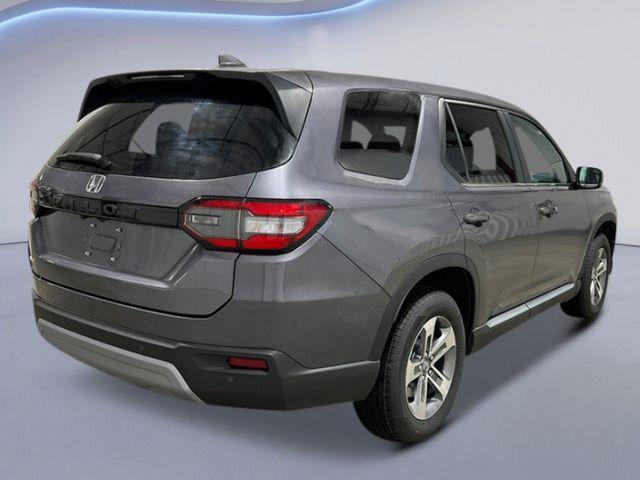 new 2025 Honda Pilot car, priced at $47,095