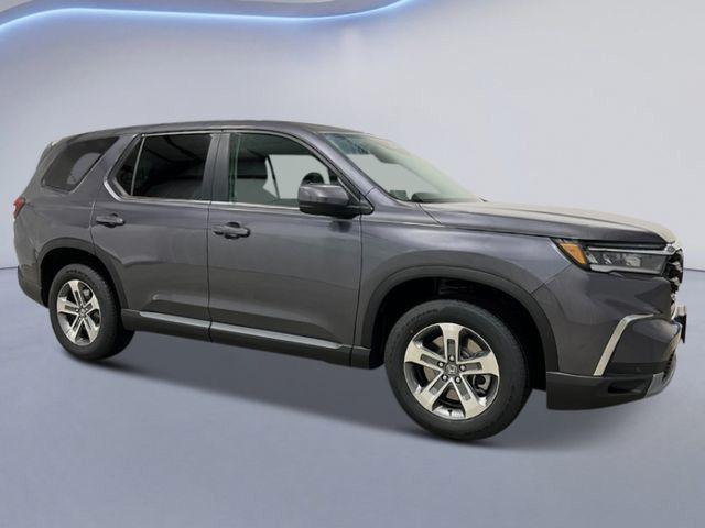 new 2025 Honda Pilot car, priced at $47,095