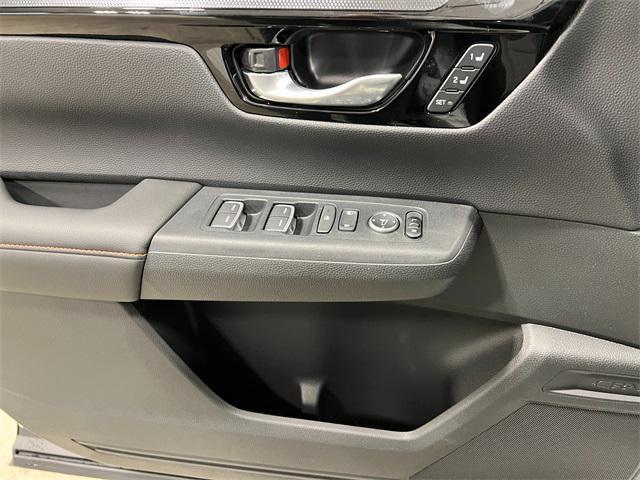 new 2025 Honda CR-V Hybrid car, priced at $42,950