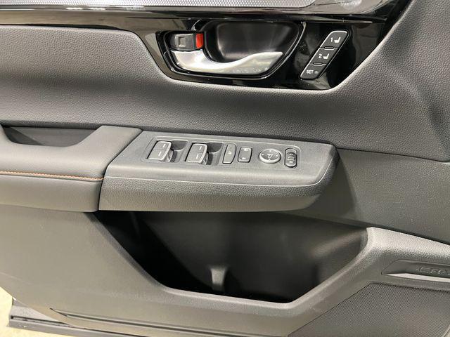 new 2025 Honda CR-V Hybrid car, priced at $42,950