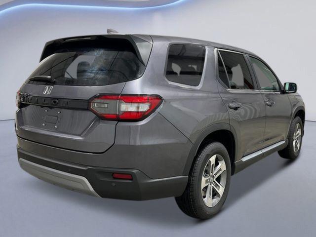 new 2025 Honda Pilot car, priced at $47,095