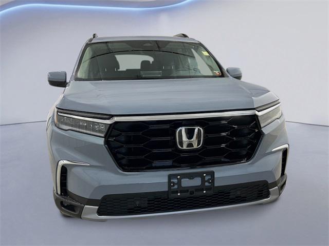 new 2025 Honda Pilot car, priced at $51,505