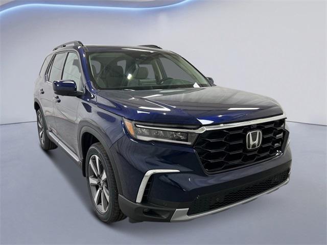 new 2025 Honda Pilot car, priced at $50,995