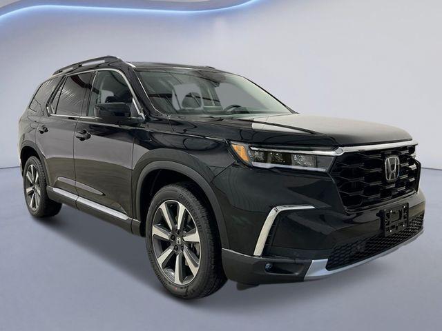 new 2025 Honda Pilot car, priced at $51,095