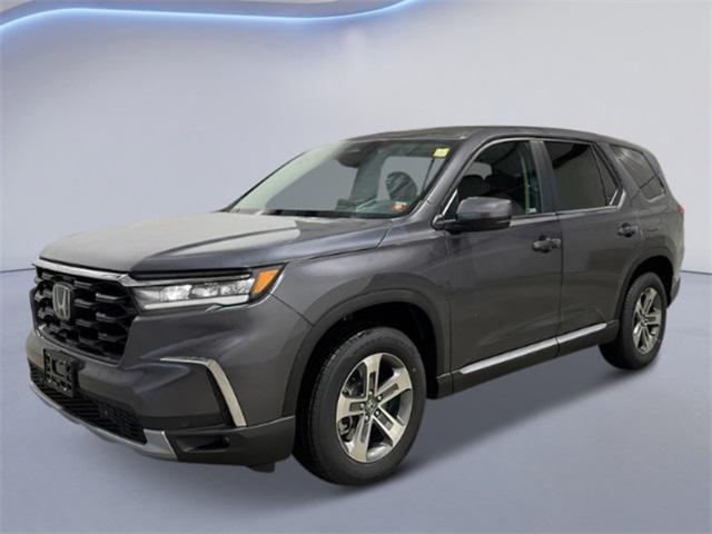 new 2025 Honda Pilot car, priced at $47,050