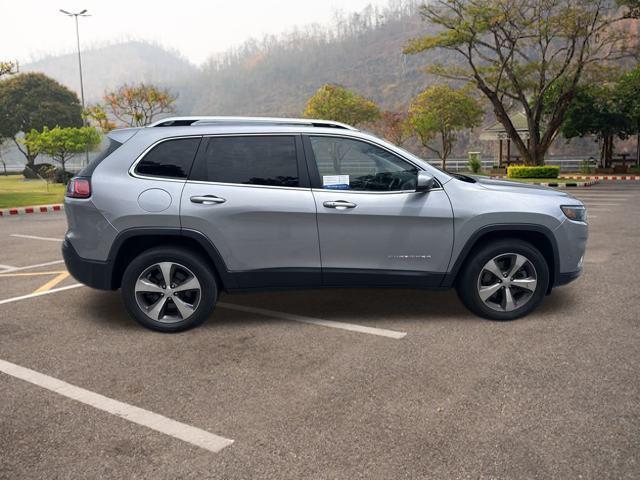 used 2021 Jeep Cherokee car, priced at $21,991