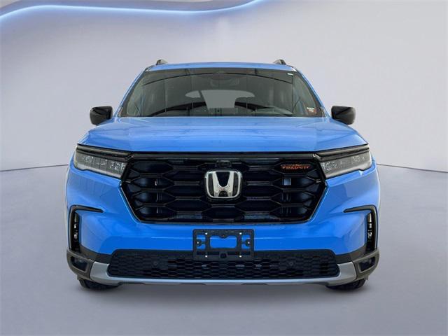 new 2025 Honda Pilot car, priced at $51,250