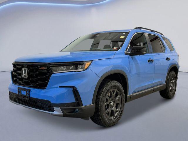 new 2025 Honda Pilot car, priced at $51,250