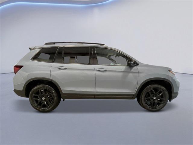 new 2025 Honda Passport car, priced at $50,320